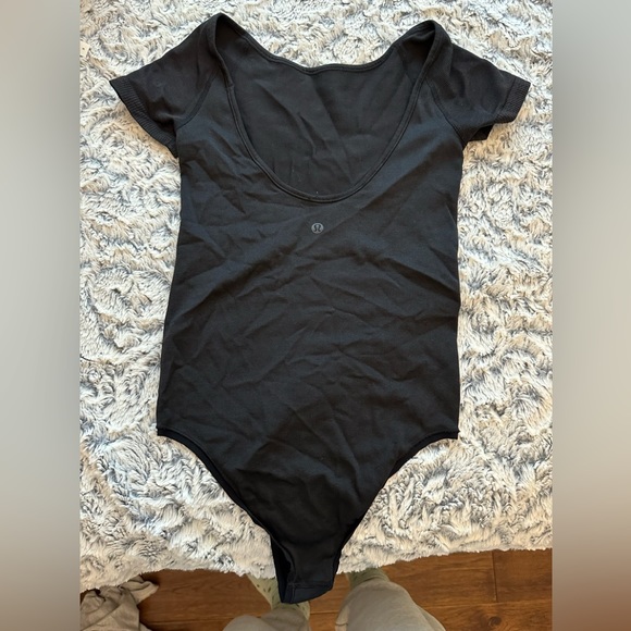 Lululemon workout bodysuit - Picture 2 of 2